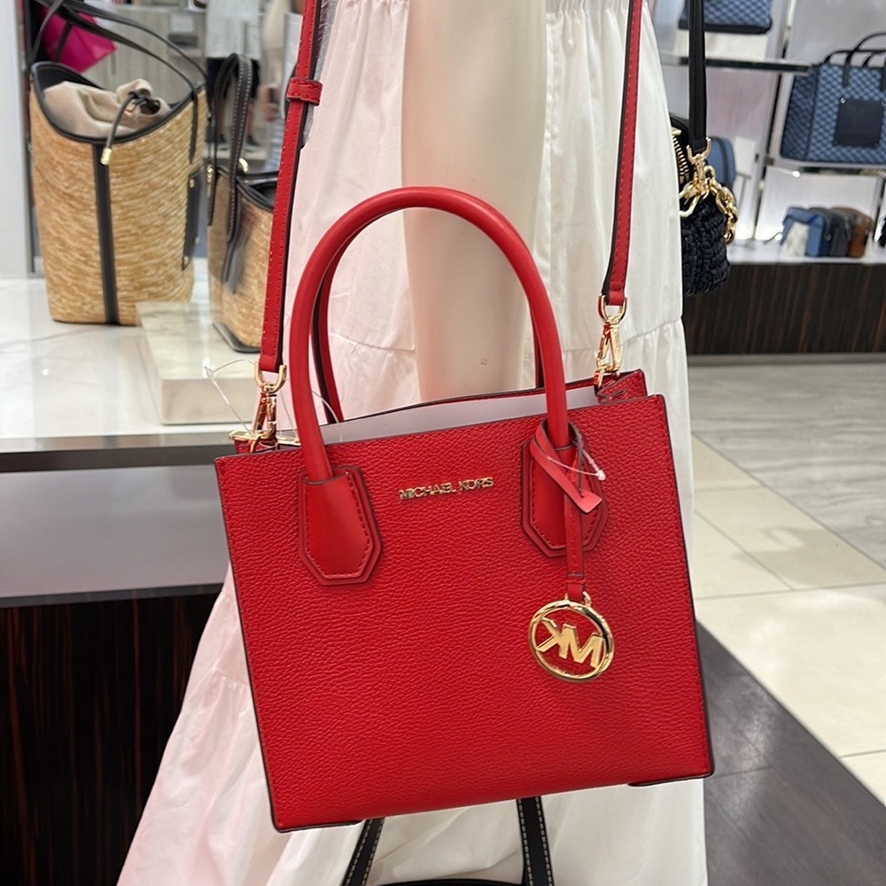 Michael Kors Mercer Medium Leather Messenger 
Flame